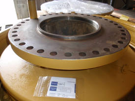 Caterpillar 657E Final Drive & Wheel Group - picture2' - Click to enlarge