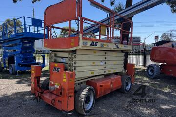 JLG M4069 - 2015 - Hybrid Electric Scissor Lift