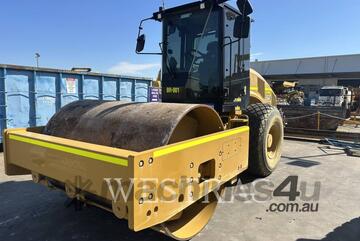 CAT CS64BLRC Vibratory Single Drum Smooth