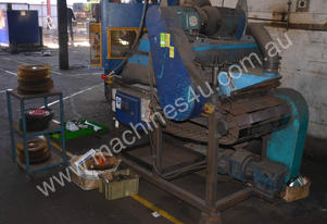 640mm wide conveyor fed feed wire brushing machine
