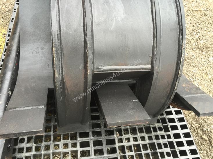 caption 8 ton manual excavator grab