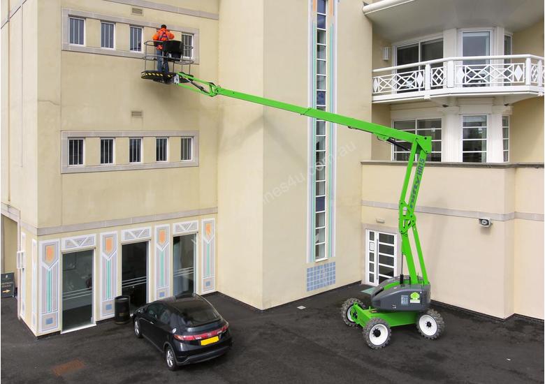 caption Nifty HR15 4×4 15.7m Self Propelled - low weight, versatile and easy to manoeuvre