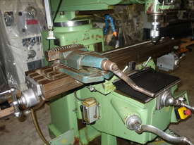 Vertical Turret Milling Machine, R8 Taper - picture2' - Click to enlarge