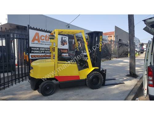 Hyster 3 Ton Diesel Forklift Low Hours Container Mast 4580mm Lift Fresh Paint