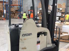 Crown RC 5500 series Reach Forklift - picture1' - Click to enlarge