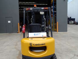 New 2.5t Diesel Container Forklift - picture0' - Click to enlarge