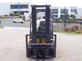 New 2.5t Diesel Container Forklift - picture2' - Click to enlarge
