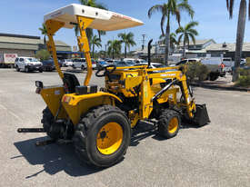 Eastwind DF254 FWA/4WD Tractor - picture0' - Click to enlarge