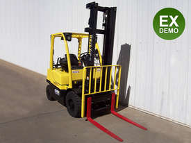 2T Counterbalance Forklift - picture0' - Click to enlarge