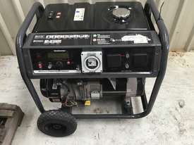 Briggs Stratton generator - picture0' - Click to enlarge