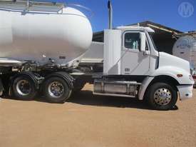 Freightliner Columbia CL112 - picture0' - Click to enlarge