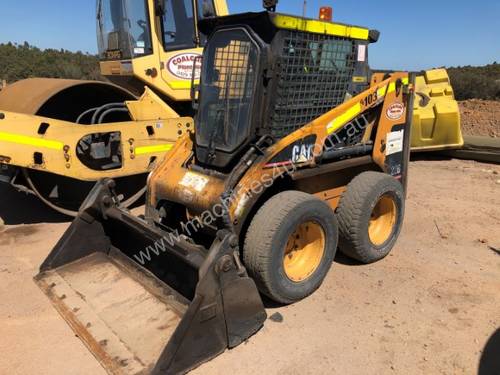 CATERPILLAR 226 SKIDSTEER LOADER