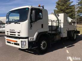 2009 Isuzu FVD1000 - picture2' - Click to enlarge