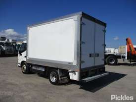 2013 Hino 300 series - picture2' - Click to enlarge
