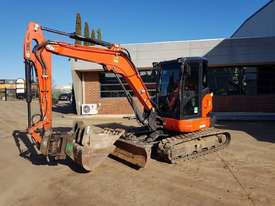 2015 KUBOTA U55-4 EXCAVATOR WITH THE WORKS! - picture1' - Click to enlarge
