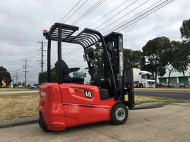 Brand New Hangcha 1.8 Ton 3 Wheel Drive Electric Forklift  - picture1' - Click to enlarge
