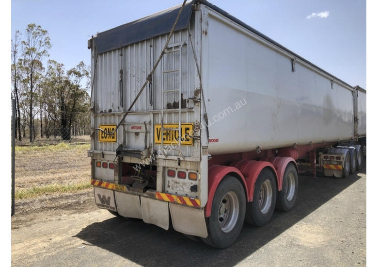 caption Moore R/T Lead/Mid Tipper Trailer