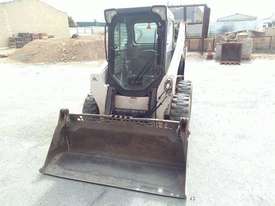 Bobcat S590 - picture0' - Click to enlarge