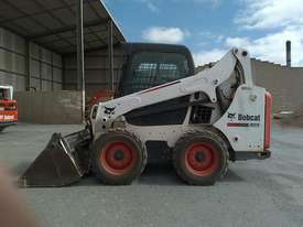 Bobcat S590 - picture2' - Click to enlarge