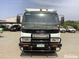 1998 Isuzu F Series - picture1' - Click to enlarge
