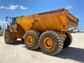 2000 Bell B40 Dump Truck - picture2' - Click to enlarge