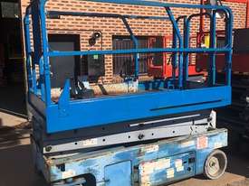 GENIE 20FT ELECTRIC SCISSOR LIFT - picture0' - Click to enlarge