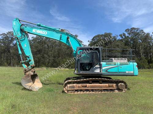 Kobelco SK330 Tracked Excavator