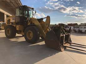 2017 Caterpillar 938M Wheel Loader - picture1' - Click to enlarge