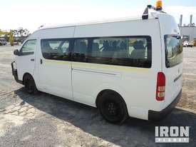 2013 Toyota Commuter 200 Series 12 Passenger 4x2 - Bus - picture1' - Click to enlarge