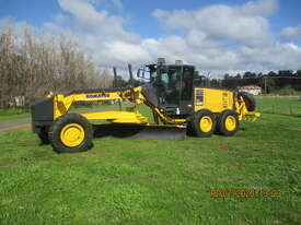 Komatsu Grader GD655-5 Ex Council low hours - picture0' - Click to enlarge