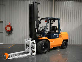 Toyota 7FG50A 5 Tonne Forklift with Wide Fork Positioner Attachment LPG 3624 Hours Only - picture0' - Click to enlarge