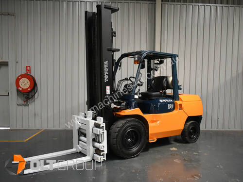 Toyota 7FG50A 5 Tonne Forklift with Wide Fork Positioner Attachment LPG 3624 Hours Only