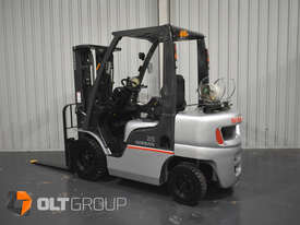 Nissan 2.5 Tonne Forklift LPG 4.3m Lift Height Container Mast Solid Tyres 8423 Hours - picture0' - Click to enlarge