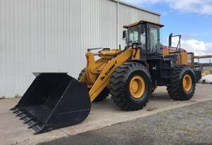 2024 Summit 958 19T Wheel Loader 240HP Cummins 4 Speed ZF