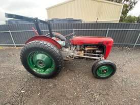 Massey Ferguson MF35 4 x 2 Tractor - picture0' - Click to enlarge