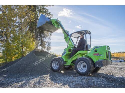 Avant 850 Articulated Compact Loader w Telescopic Boom & Bucket