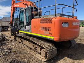 Hitachi ZX210LC-3 Excavator for sale - picture1' - Click to enlarge