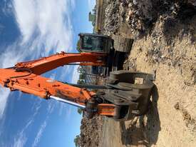 Hitachi ZX210LC-3 Excavator for sale - picture2' - Click to enlarge