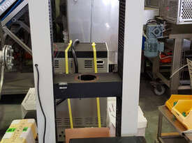 Universal Testing Instrument - picture0' - Click to enlarge