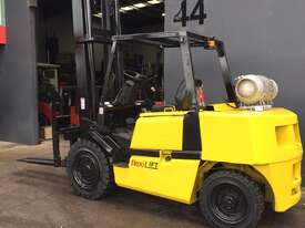 Refurbished Yale GLP45MF 4.5 Ton LPG Counterbalance Forklift - picture0' - Click to enlarge
