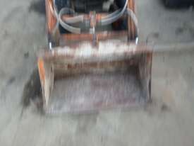 Kubota B7100 4WD Tractor with Front End Loader - picture0' - Click to enlarge