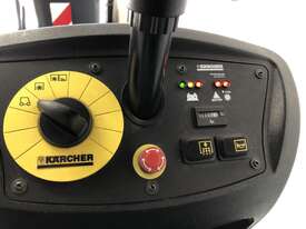 Karcher KM100/100 rider battery sweeper - picture1' - Click to enlarge
