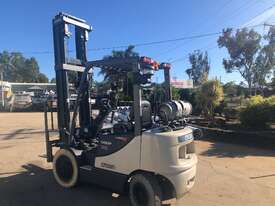 Late Model Low Hour Crown Forklift - picture0' - Click to enlarge