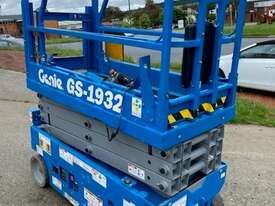 Used Genie 19ft Electric Scissor Lift GS1932 Near New 2017 - picture0' - Click to enlarge