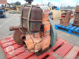 VINTAGE DIESEL ENGINE & 2 X WATER PUMPS - picture2' - Click to enlarge