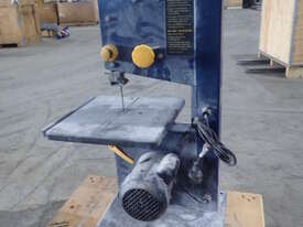 GMC SMALL BAND SAW - picture1' - Click to enlarge