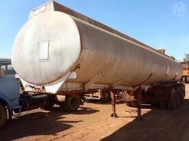 Fruehauf Tri Axle - picture0' - Click to enlarge