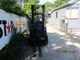 Toyota 2.5 ton LPG, Used Forklift #1700 - picture1' - Click to enlarge