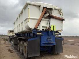 Tri Axle Side Tipper - picture1' - Click to enlarge