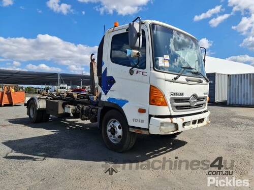 2009 Hino FC4J